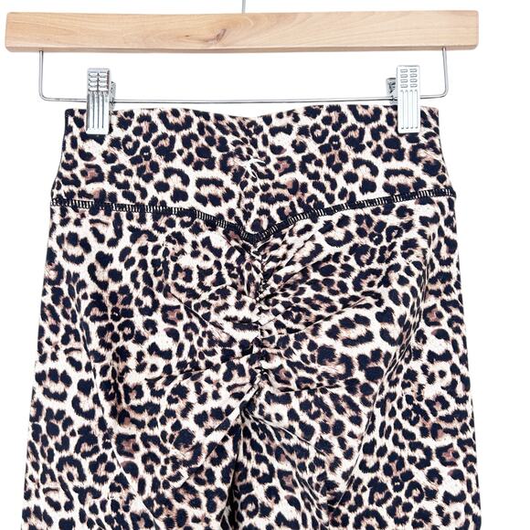 Zyia Cheetah Leopard Print Scrunch Butt Leggings Sz 4 - Picture 3 of 4